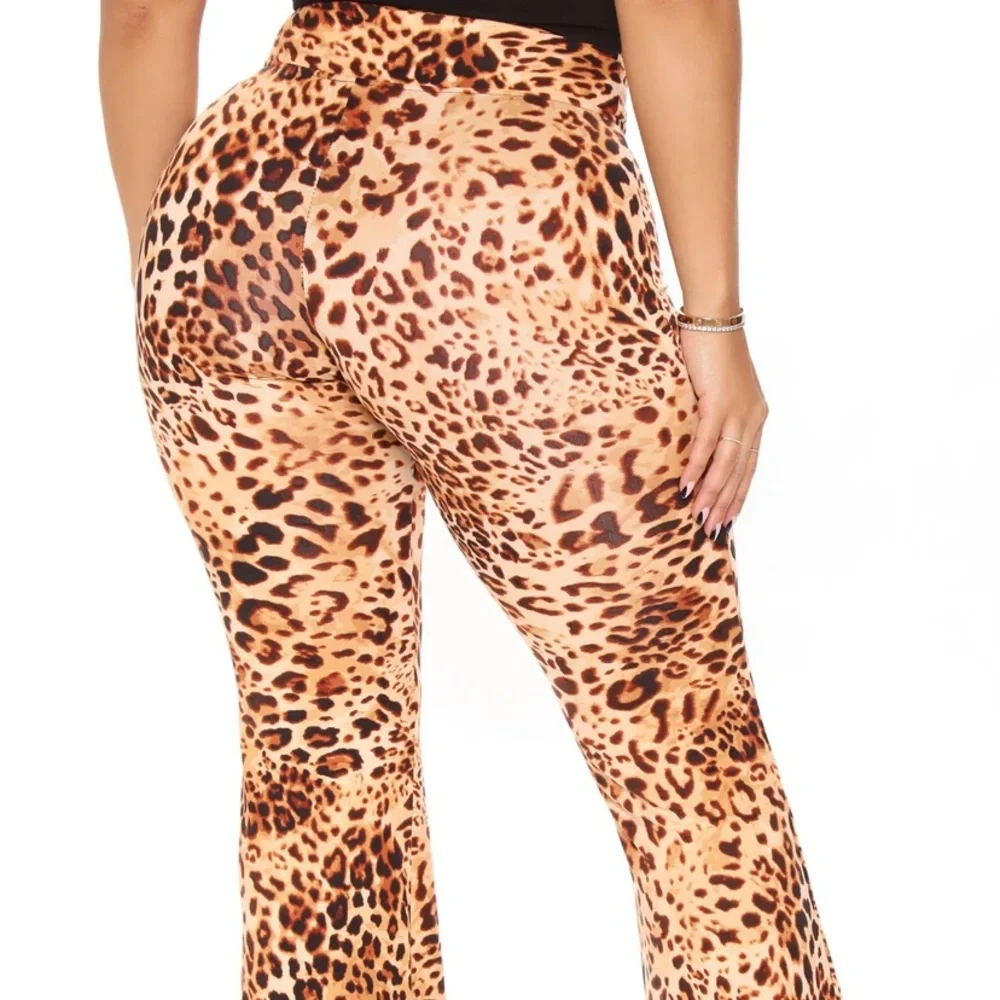Brand New Leopard Print stretched flare Pant - Picture 4 of 5